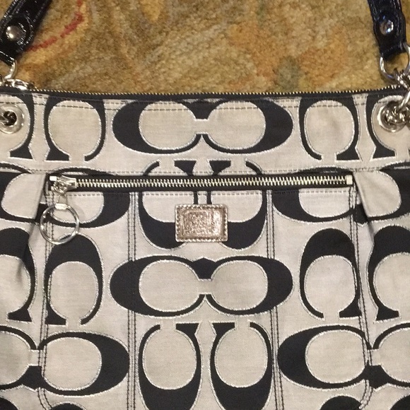 Coach purse - Picture 2 of 3